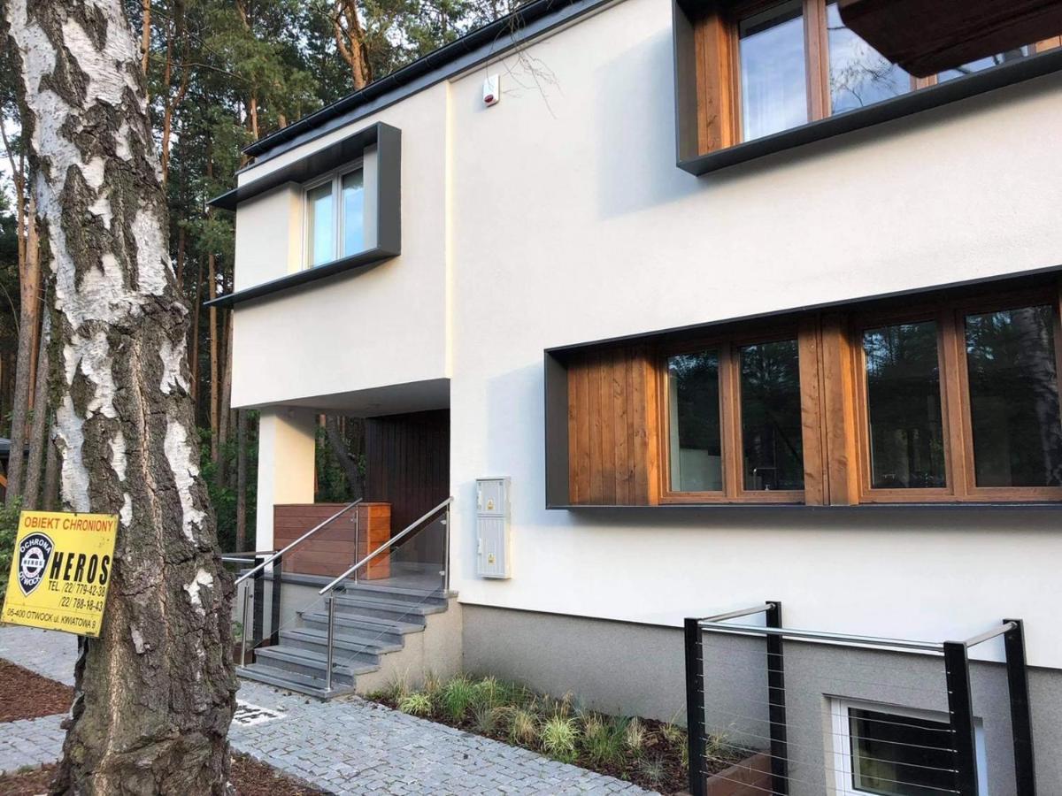 Luksusowa Willa Pod Lasem, Otwock - Shared Garden, Sauna, Wood Hot Tub! Hot Tub Seasonal! מראה חיצוני תמונה